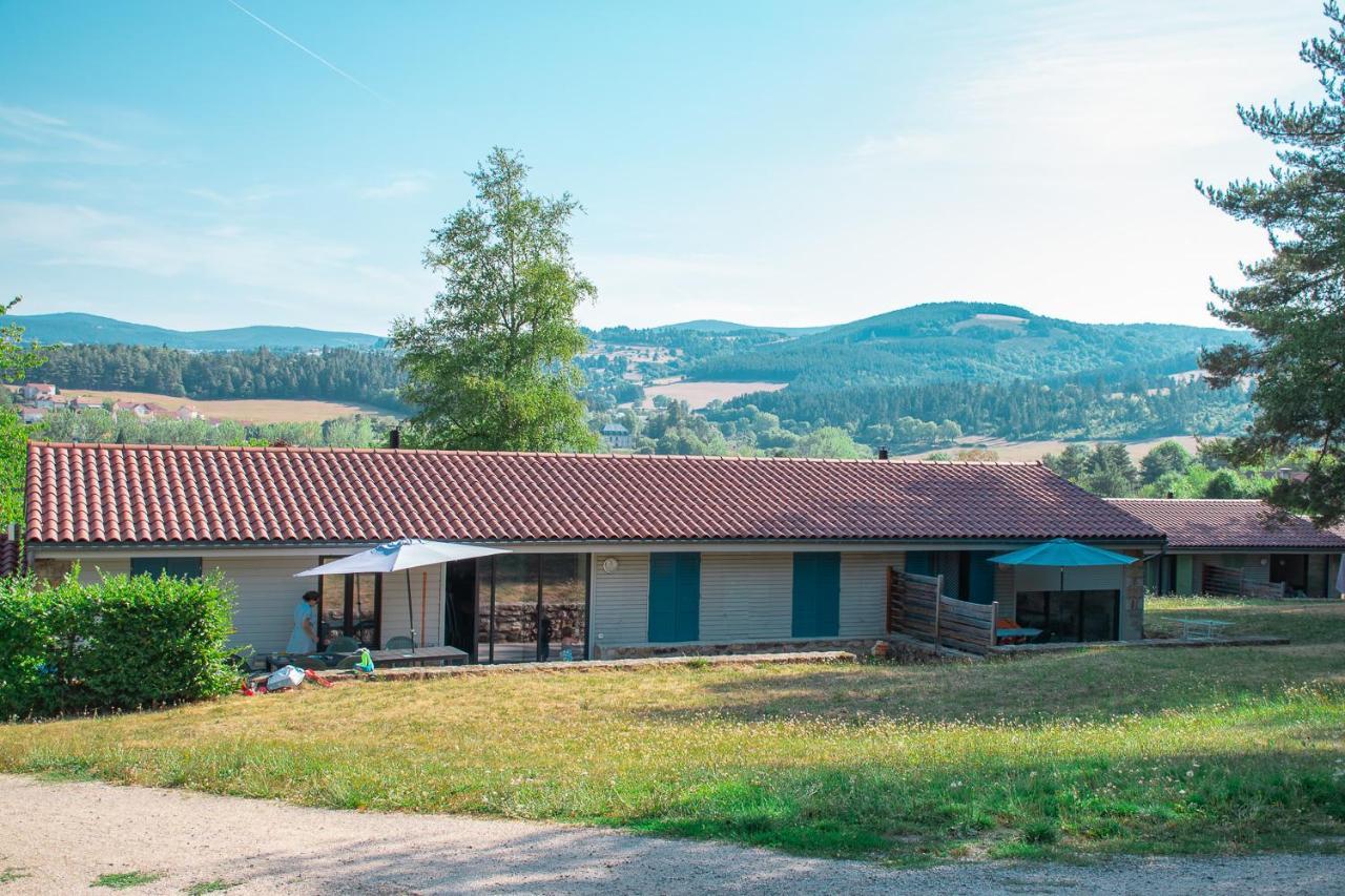 Village De Gites De La Foret De Ganigal Le Malzieu-Ville Buitenkant foto