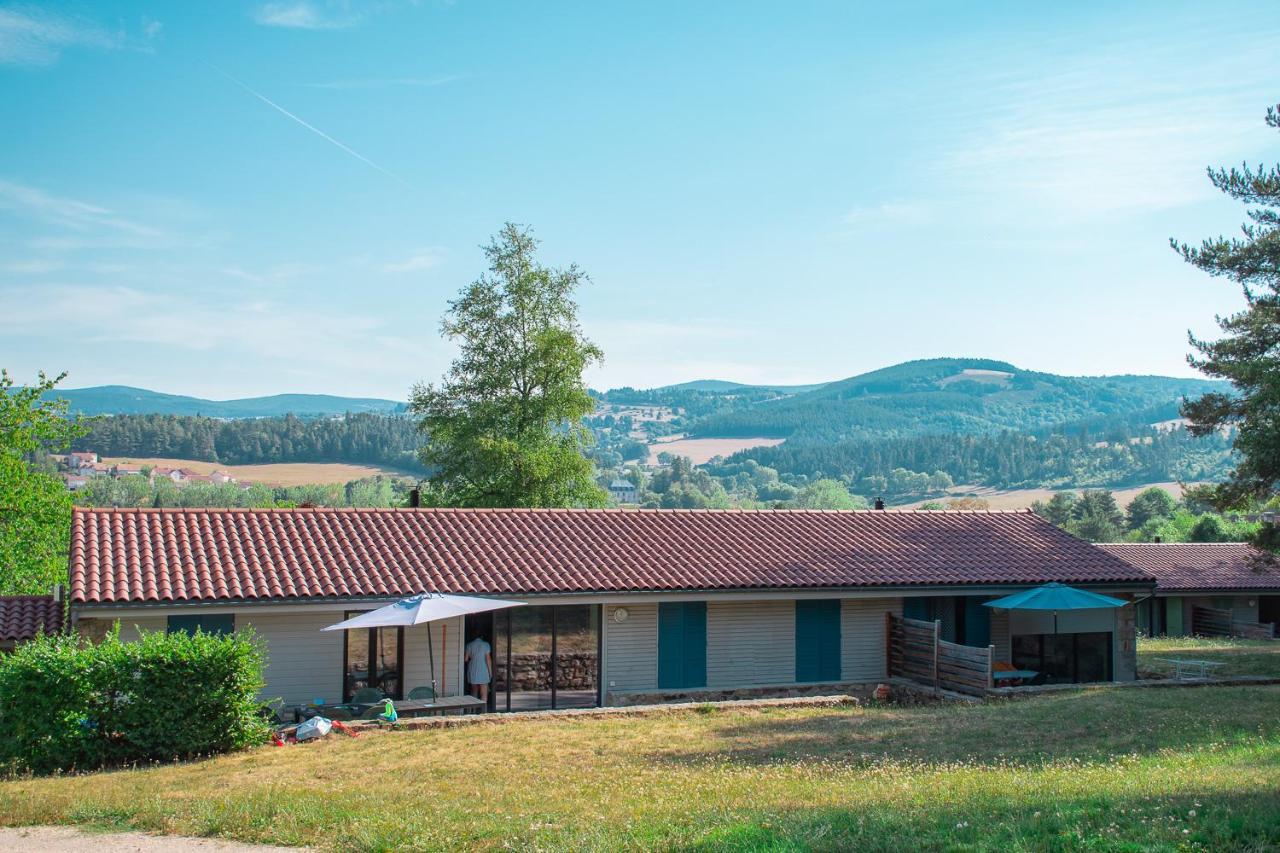 Village De Gites De La Foret De Ganigal Le Malzieu-Ville Buitenkant foto