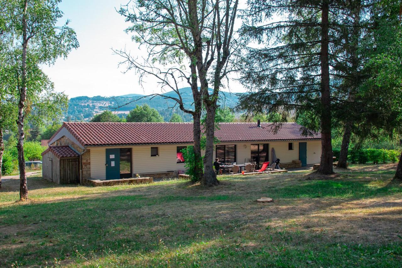 Village De Gites De La Foret De Ganigal Le Malzieu-Ville Buitenkant foto
